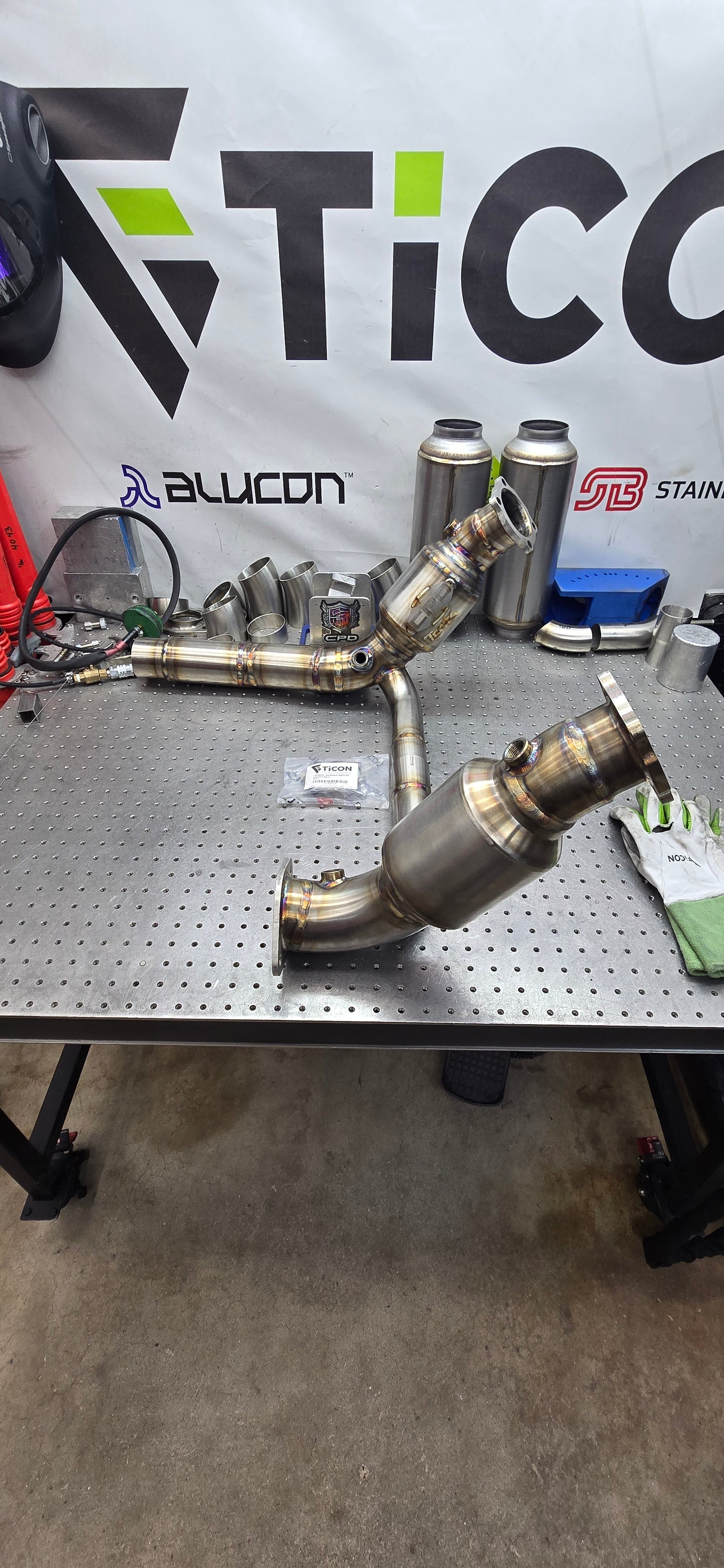 Cadillac CT4-V Blackwing Catless "Resonated" Downpipes WITH CROSSOVER TUBE